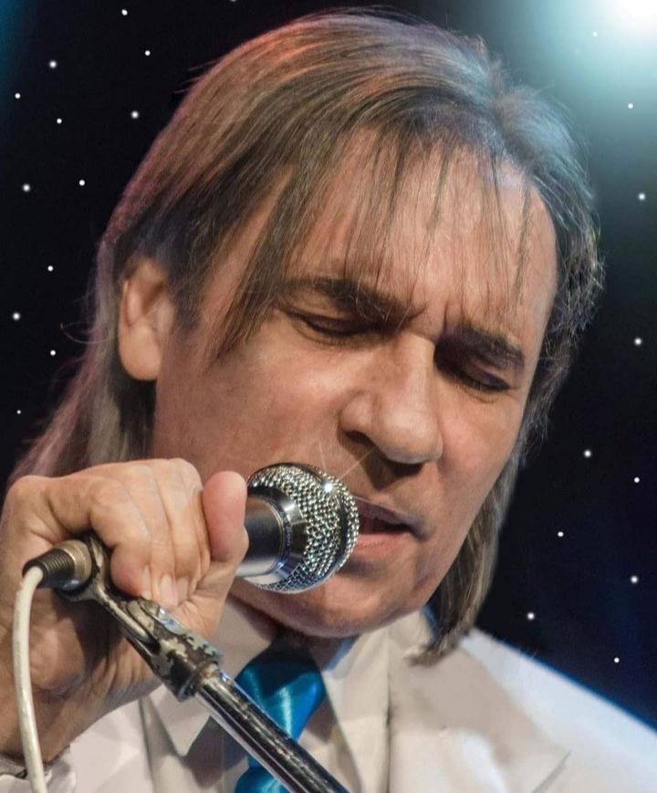 Cantor Carlos Evanney