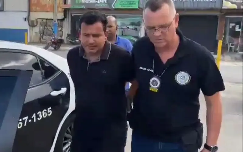 Homem preso por atear fogo no corpo da namorada