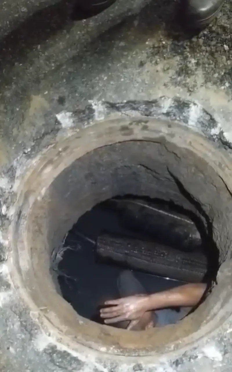 Ladrão preso em bueiro