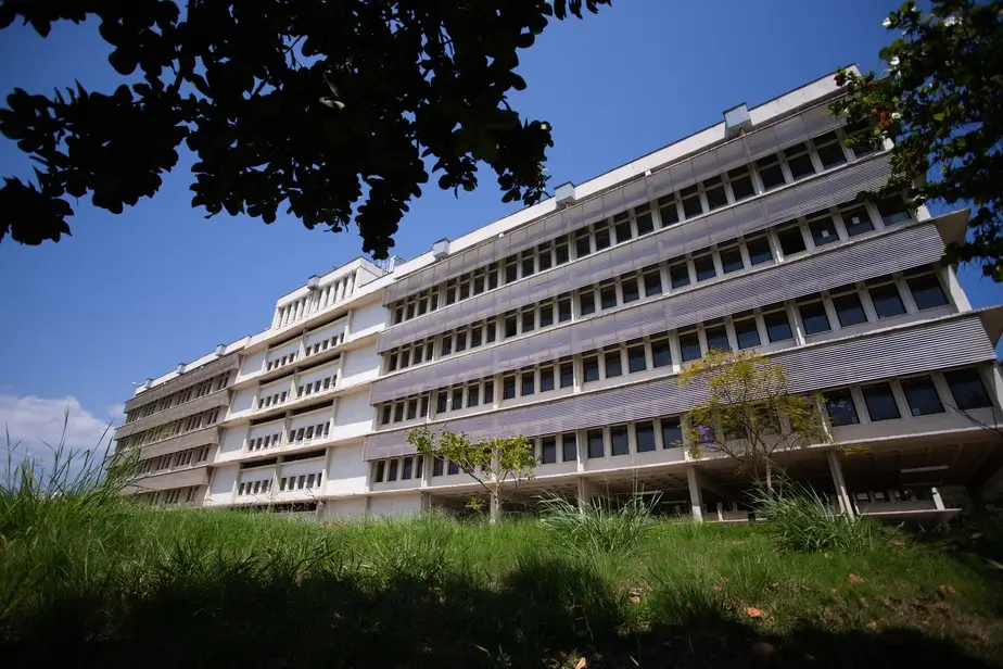 Vagas de Professor Assistentes estão sendo abertas para cursos da UFF