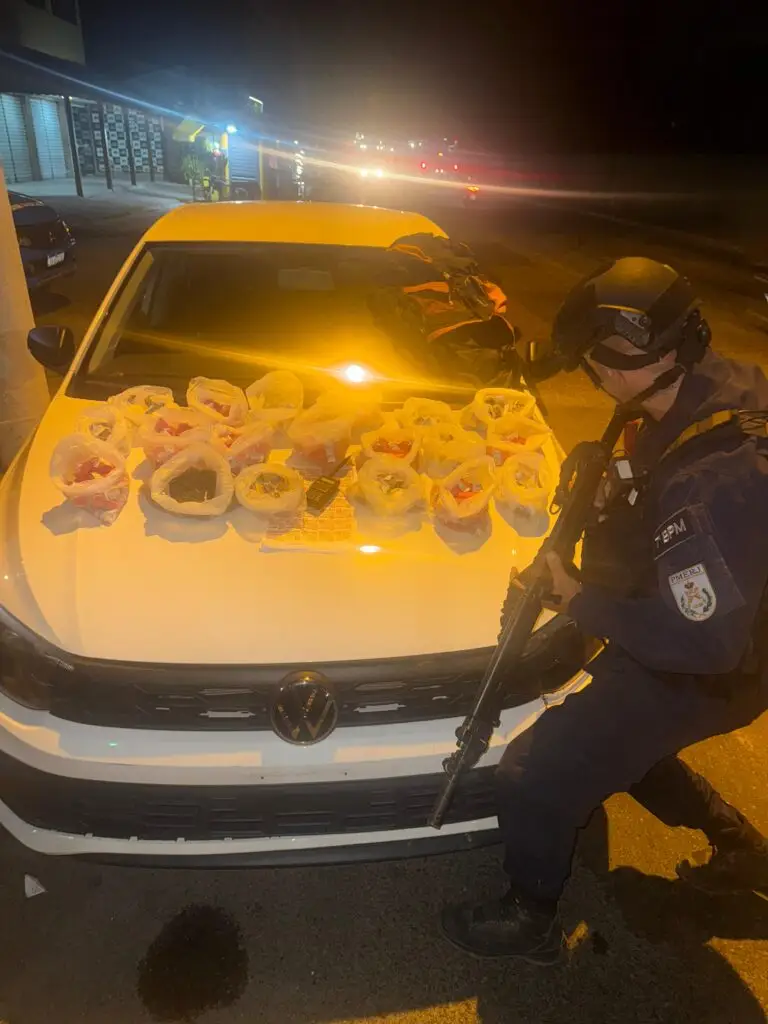 Drogas apreendidas na Comunidade Seis Pedal