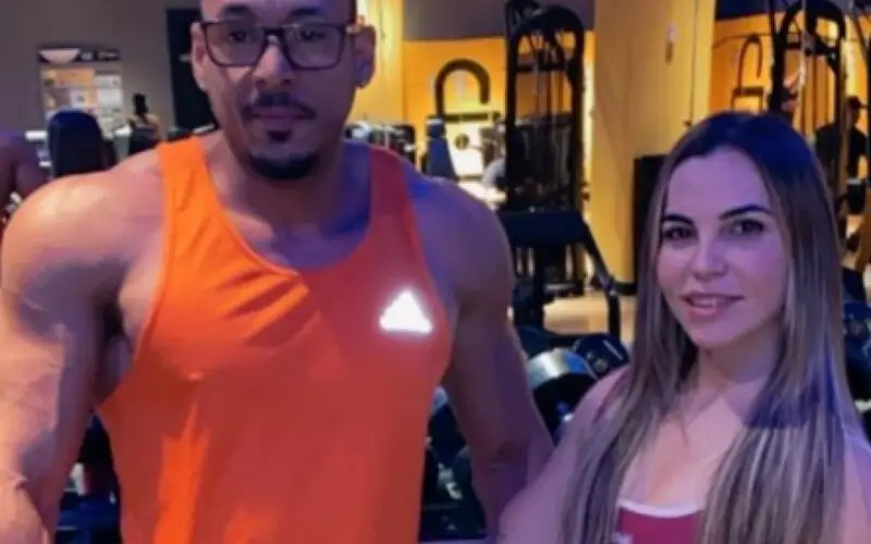 A personal trainer Ilines Valesca ao lado do marido Valdenir da Silva Almeida, suspeito de ter assassinado a jovem