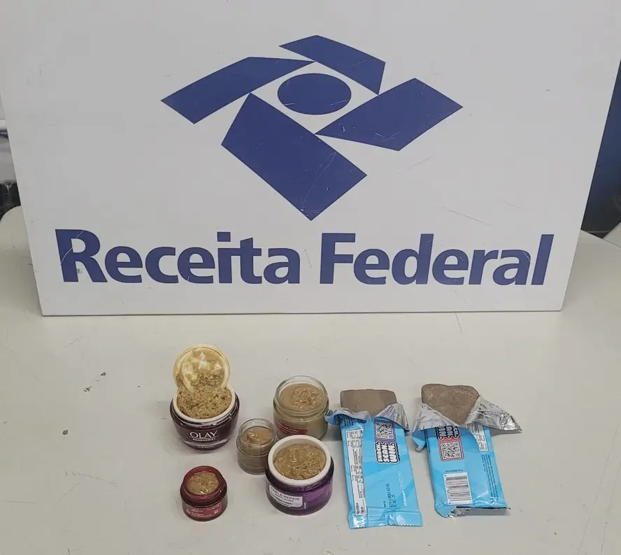 Receita Federal apreende drogas dentro de chocolates e cosméticos no Aeroporto Internacional