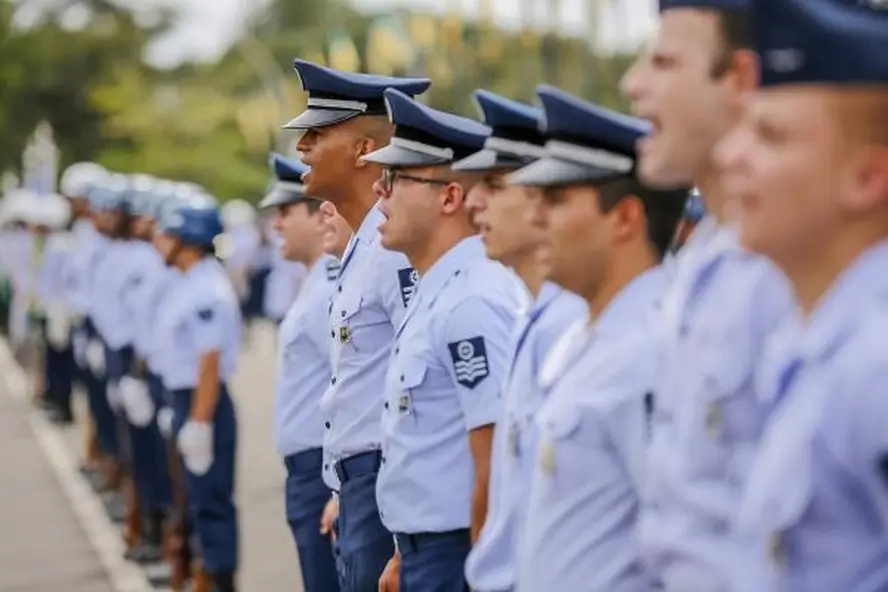Aeronáutica abre vagas de cadetes