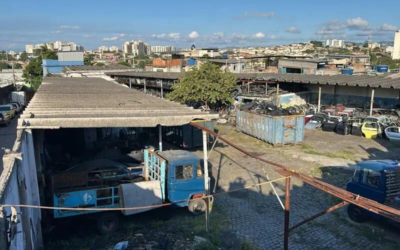 Galpão clandestino em Inhaúma