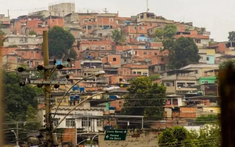 Operação no Complexo do Chapadão busca remover barricadas