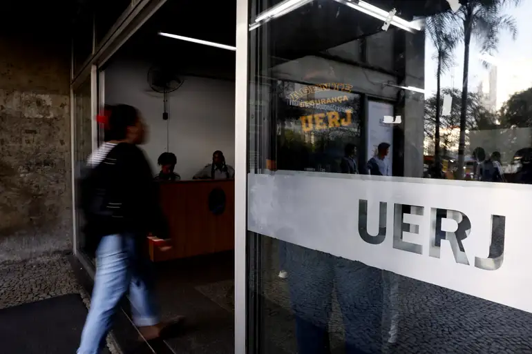 Entrada da Uerj