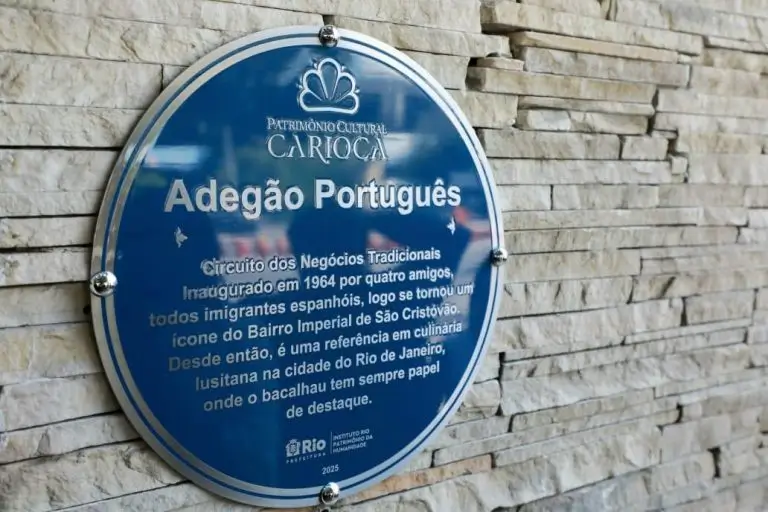 Adegão Português ganha placa de Patrimônio Cultural Carioca