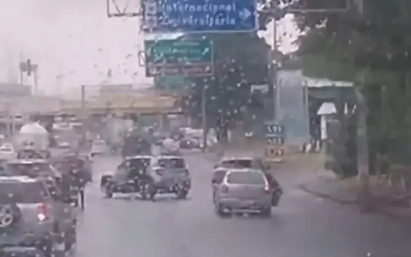 Arrastão na Avenida Brasil