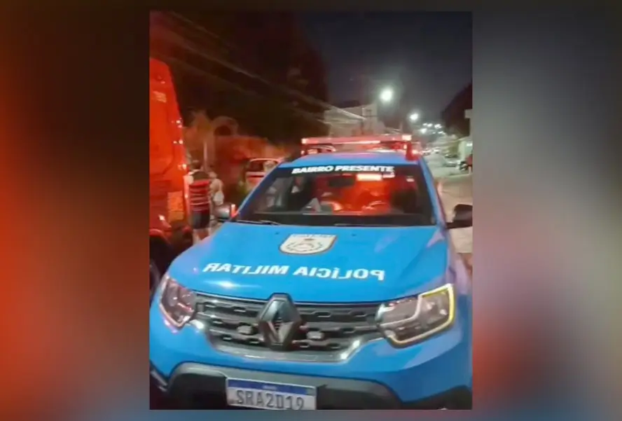 Carro da PM Baleado