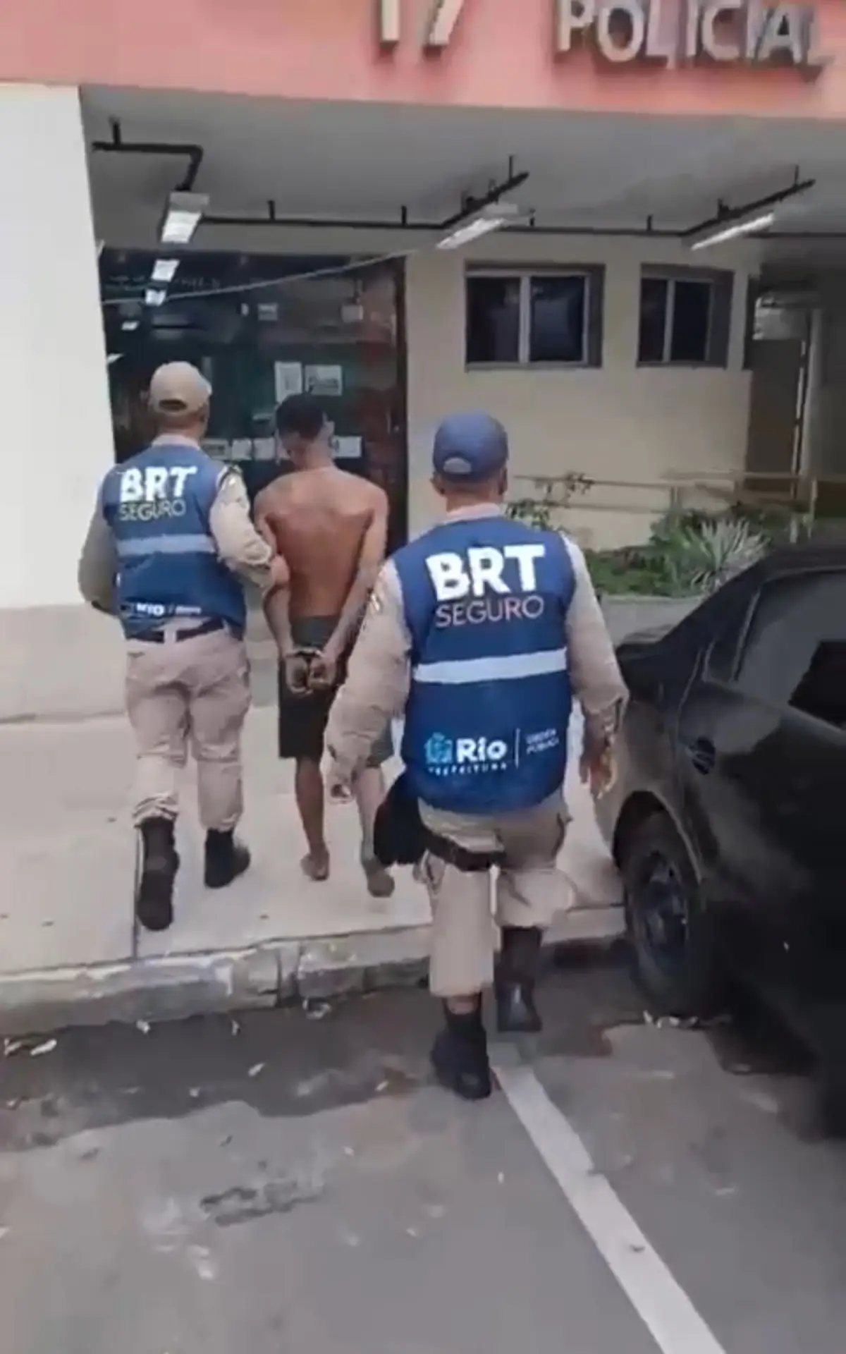 Preso por furtar grades do BRT
