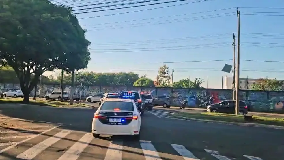 Polícia Civil cumpre mandados na Operação Contenção