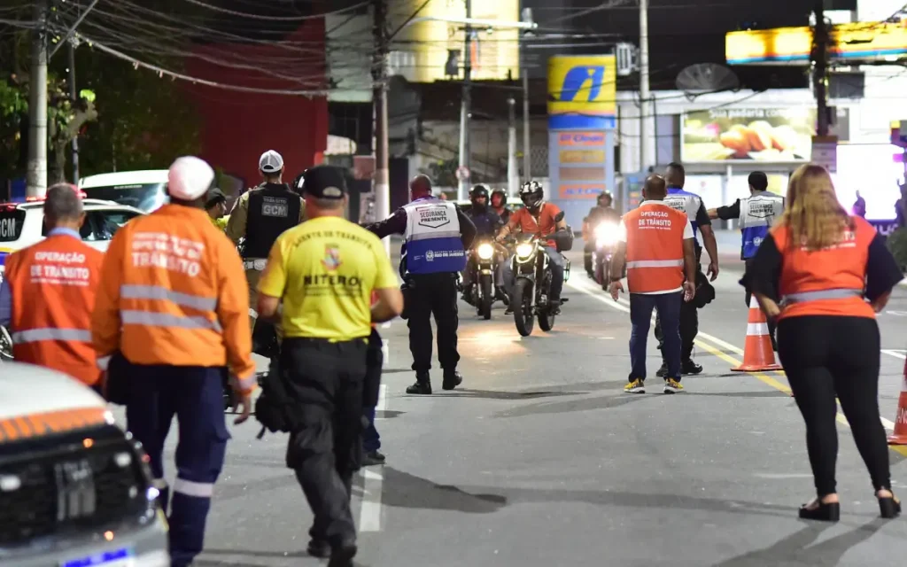 Fiscalização contra motos barulhentas