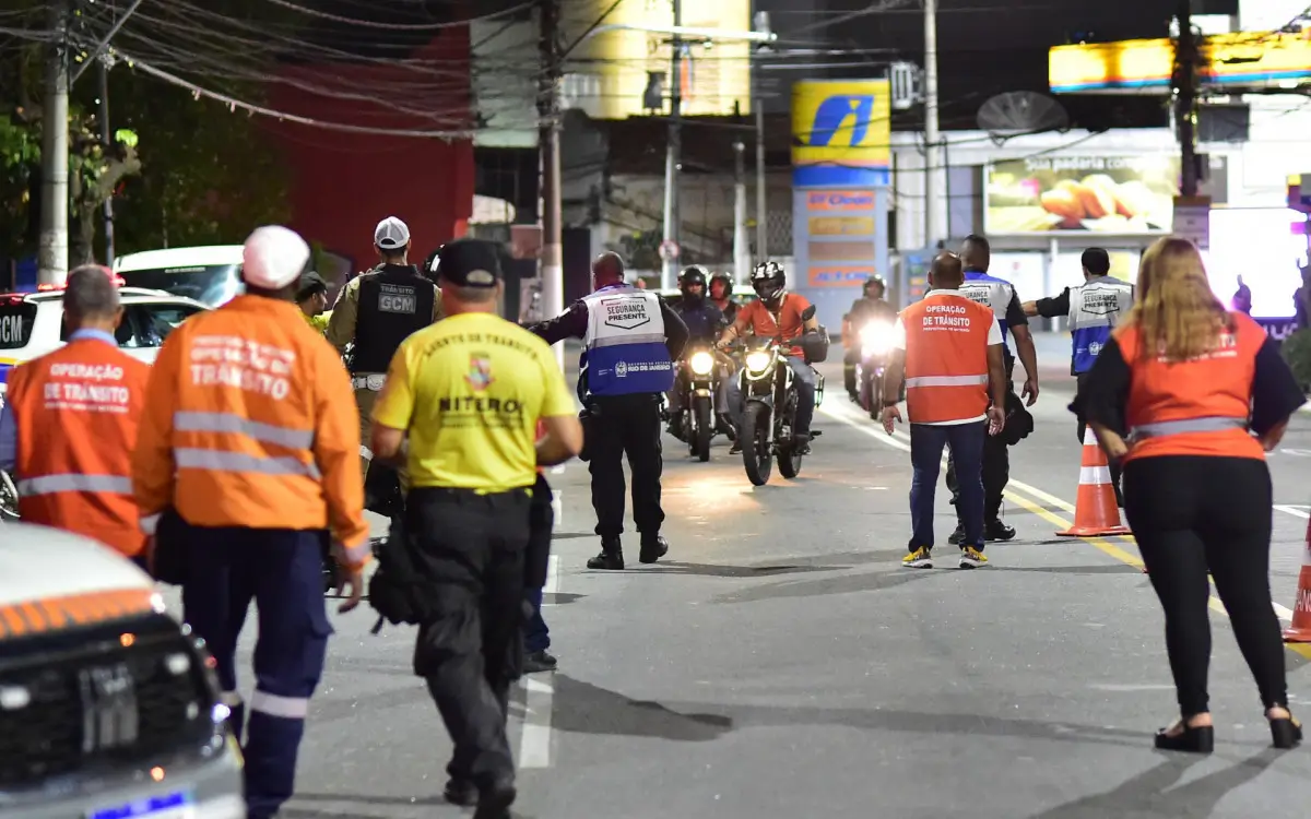 Fiscalização contra motos barulhentas