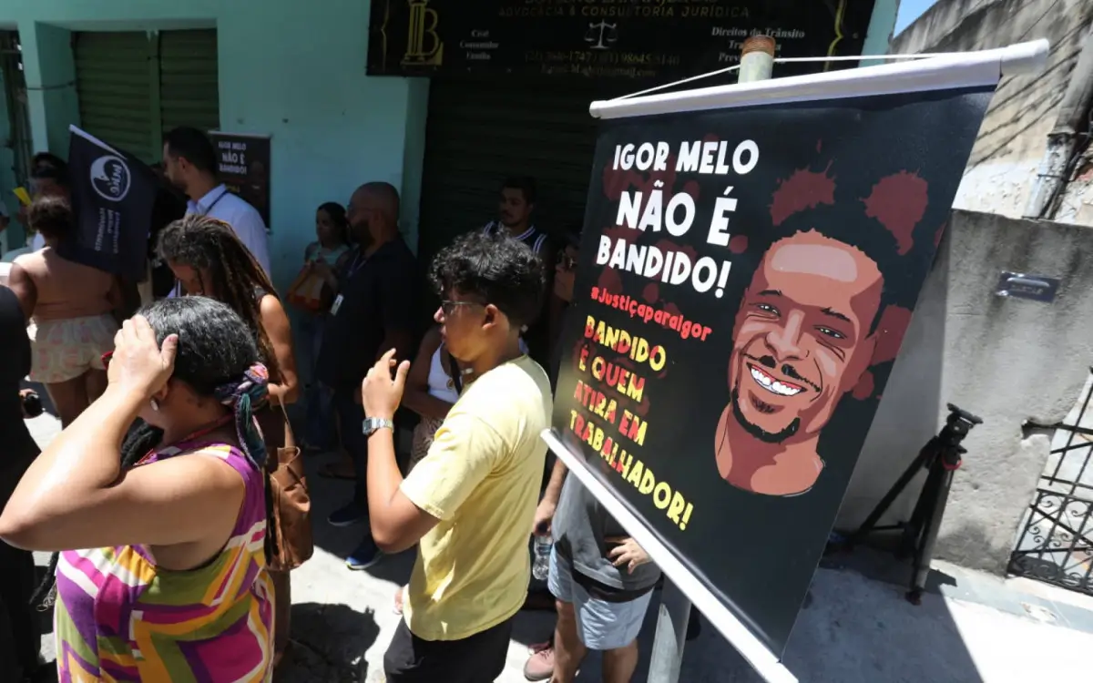 Protesto por Igor Melo