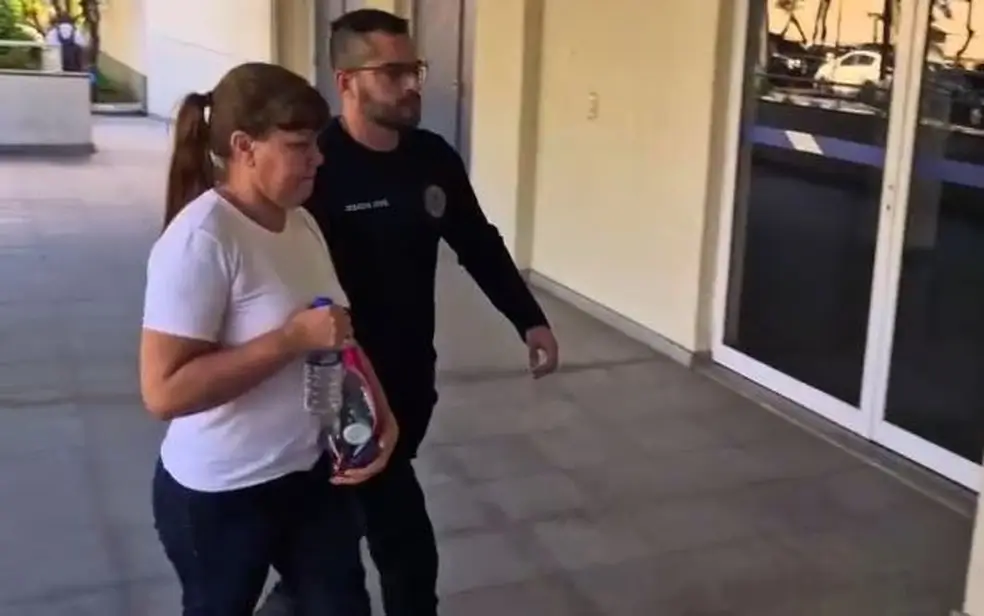 Simone Pontes de Melo foi presa em casa