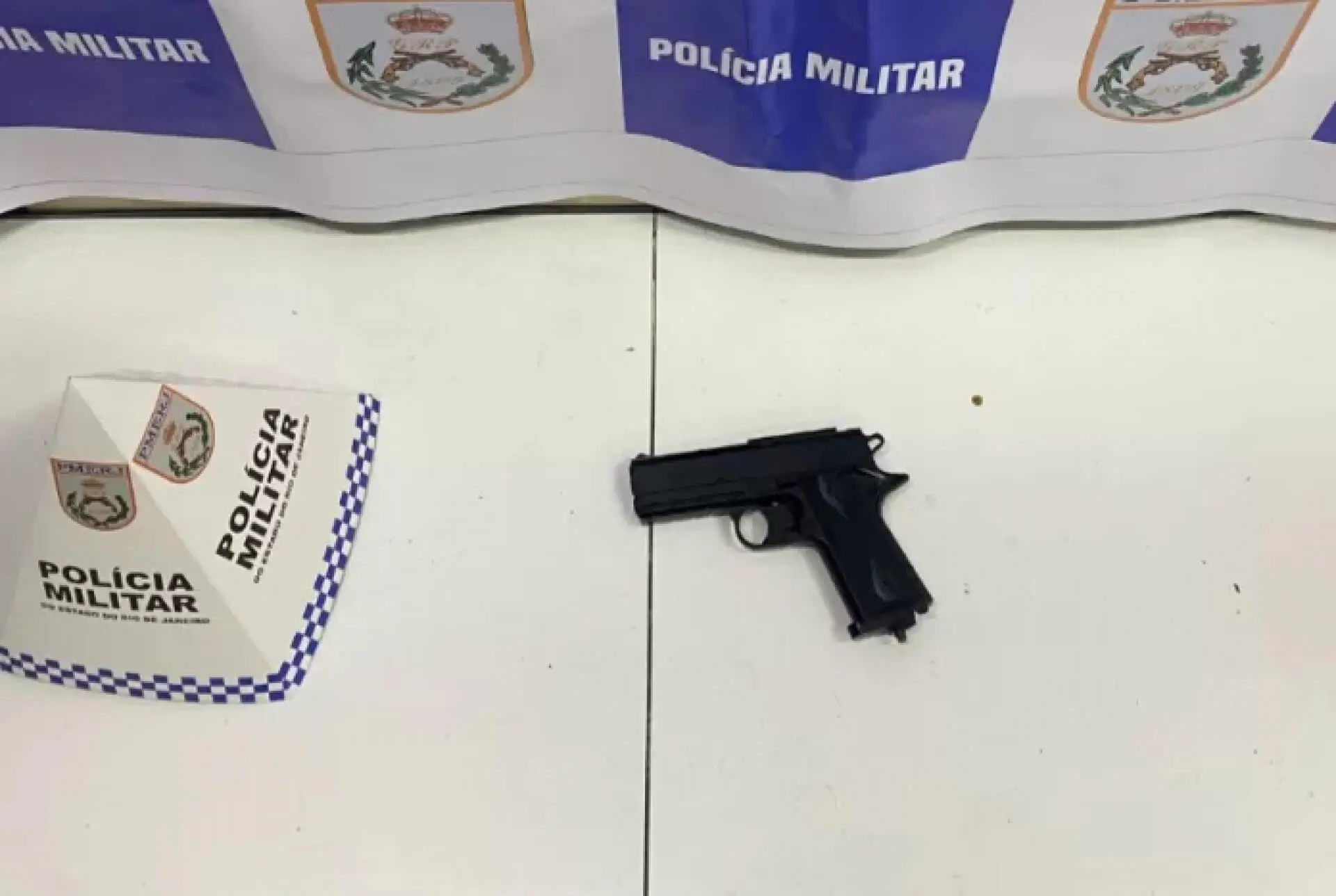 Pistola