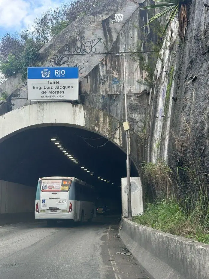 Túnel Luiz Jacques de Moraes