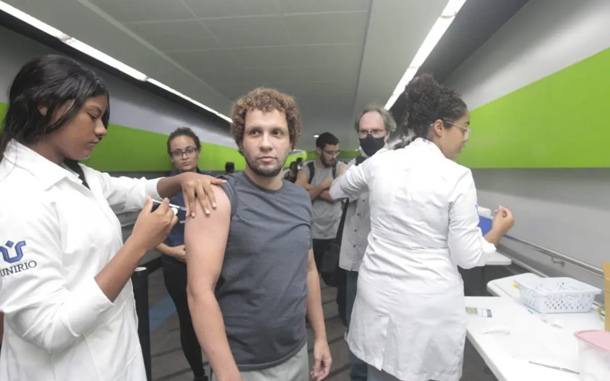 vacinação no metrô