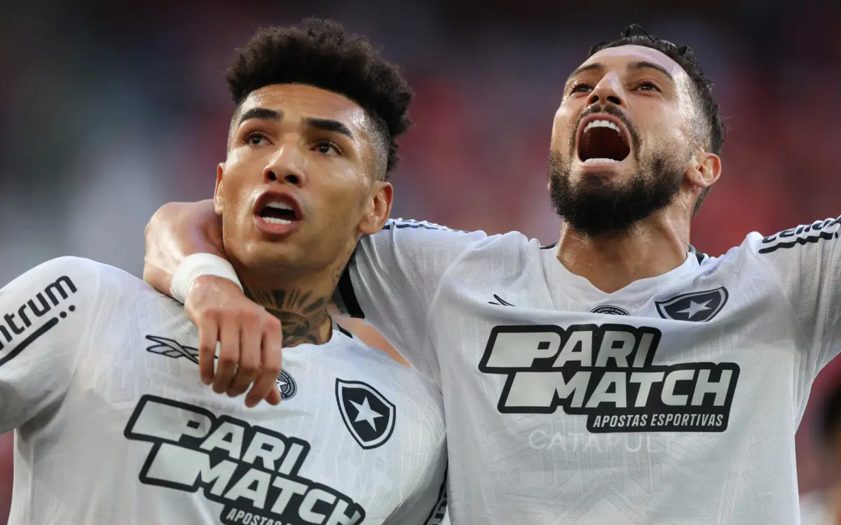 Alex Telles e Igor Jesus