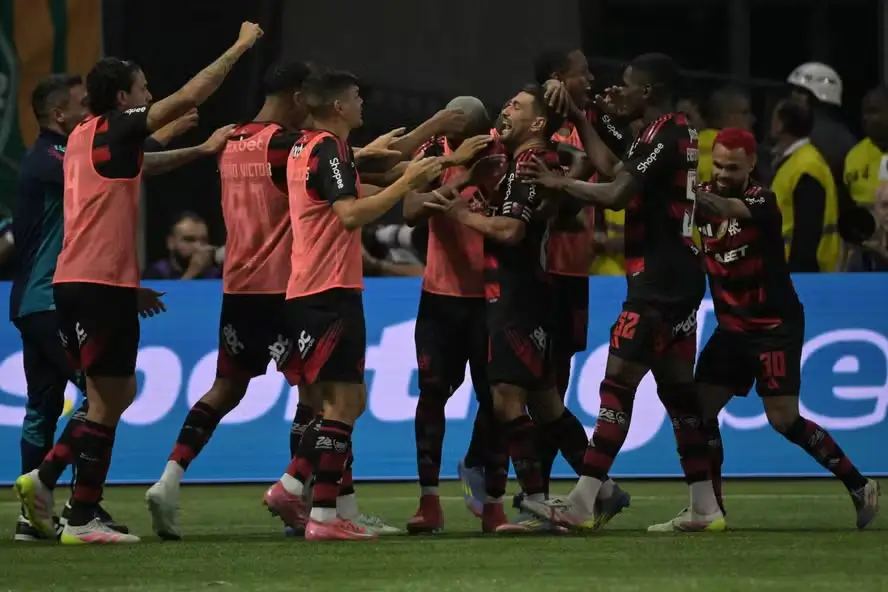 Flamengo vence o Palmeiras