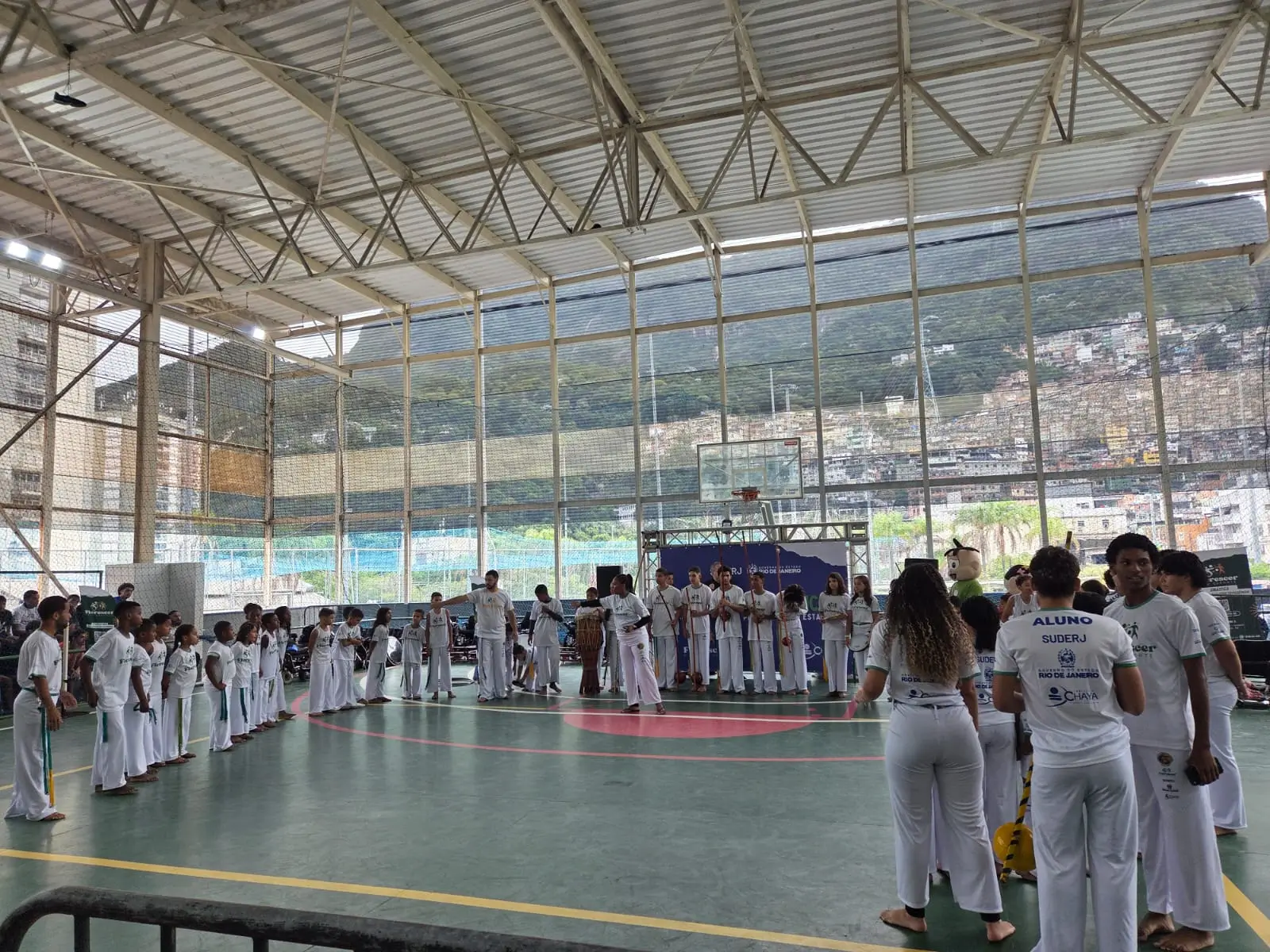 Festival Paralímpico é realizado no Complexo Esportivo da Rocinha