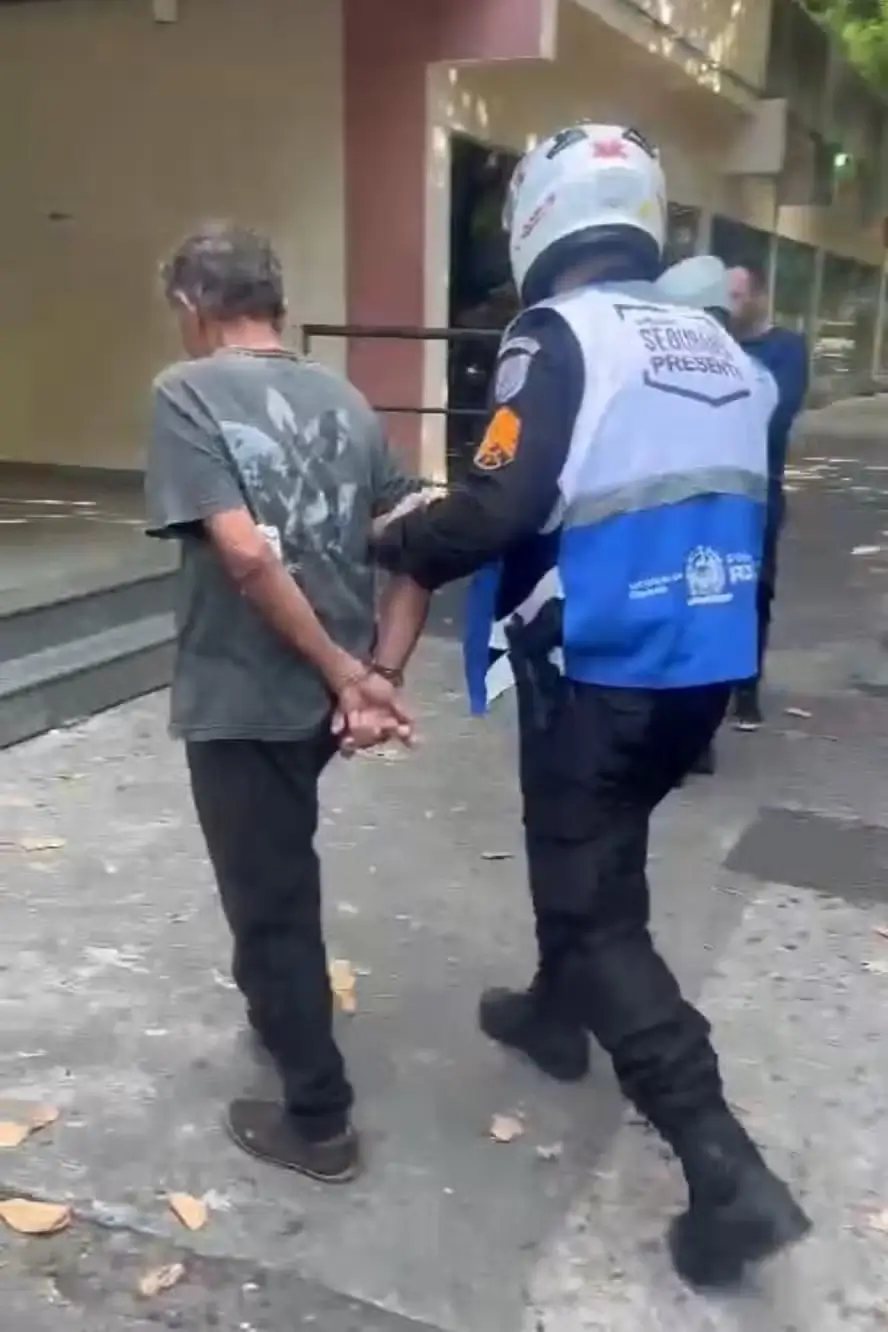 Homem preso em flagrante por estelionato
