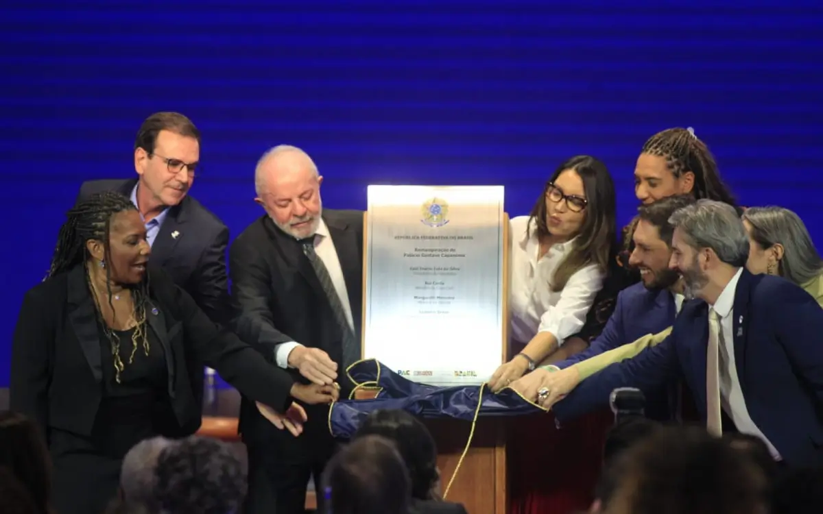 Lula entrega Ordem do Mérito Cultural