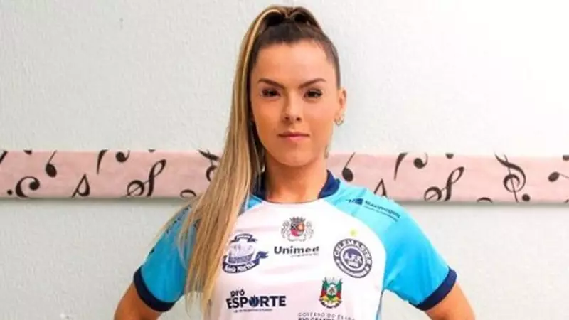 Marcela Soares