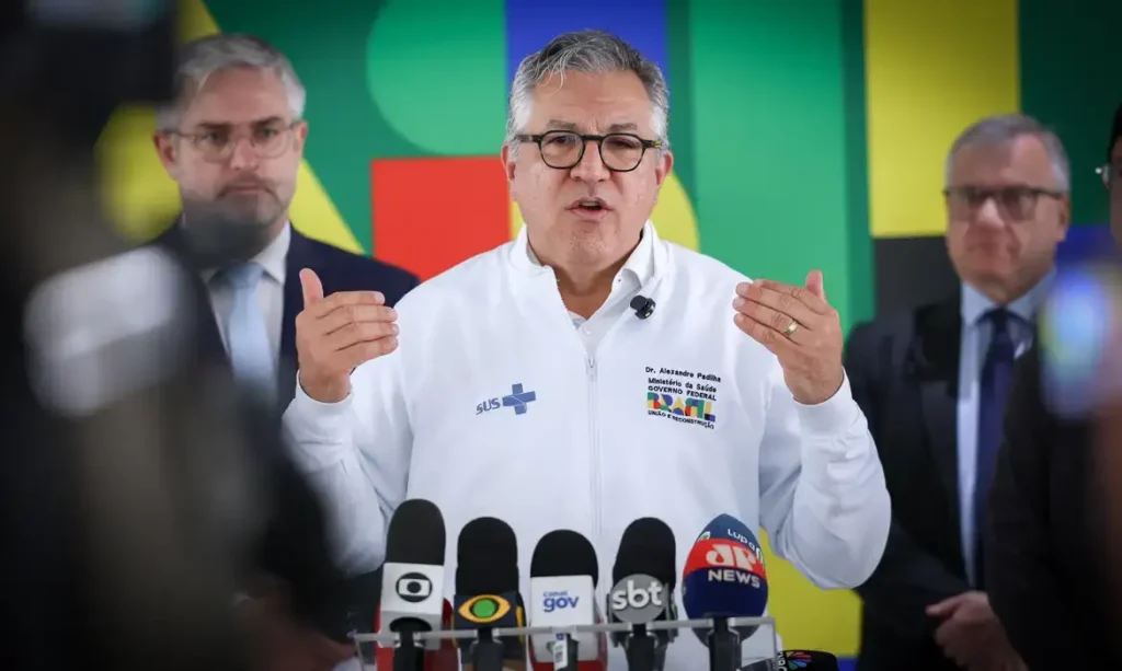 Padilha anuncia edital