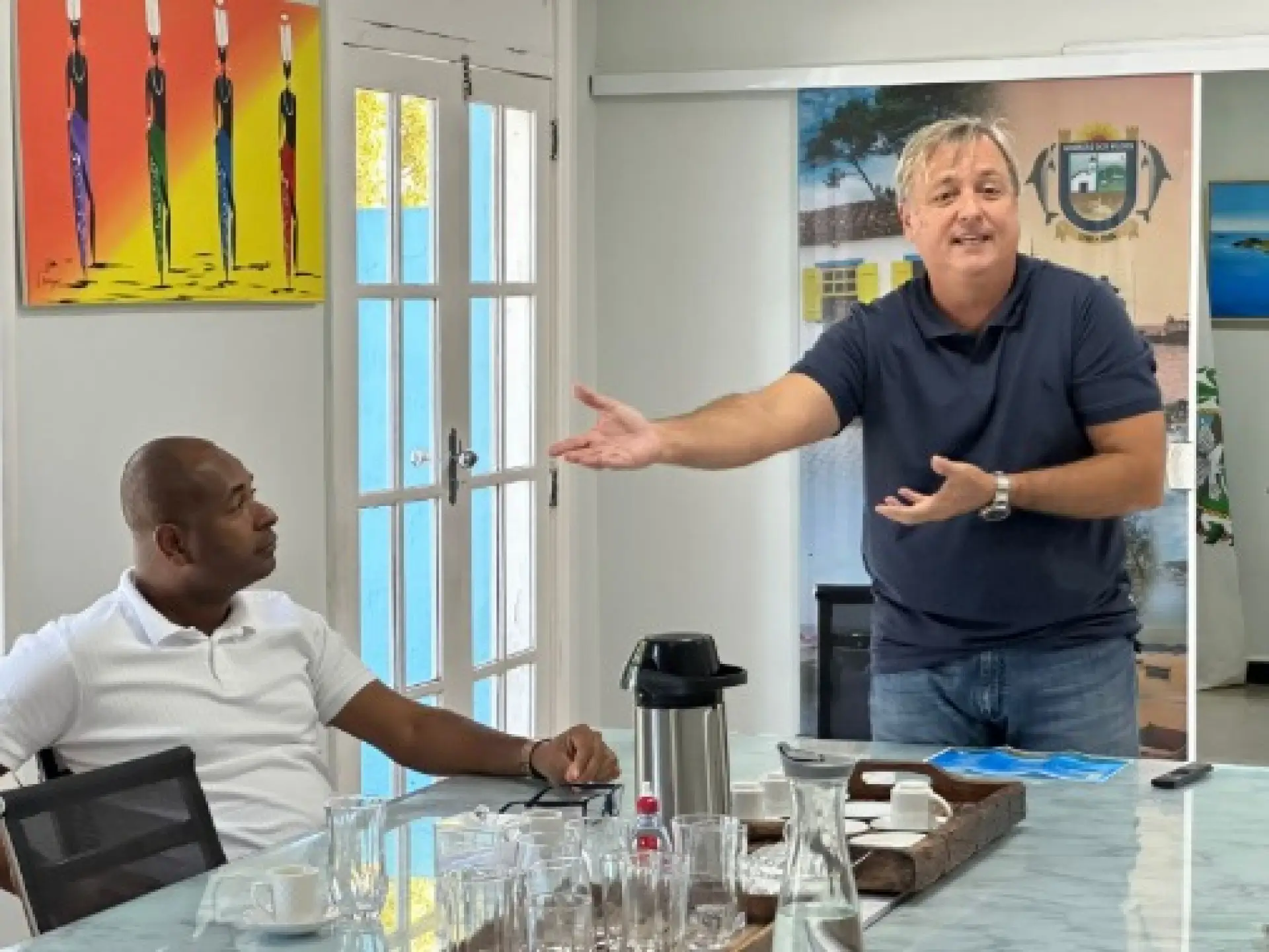 Prefeito de Búzios em Reunião
