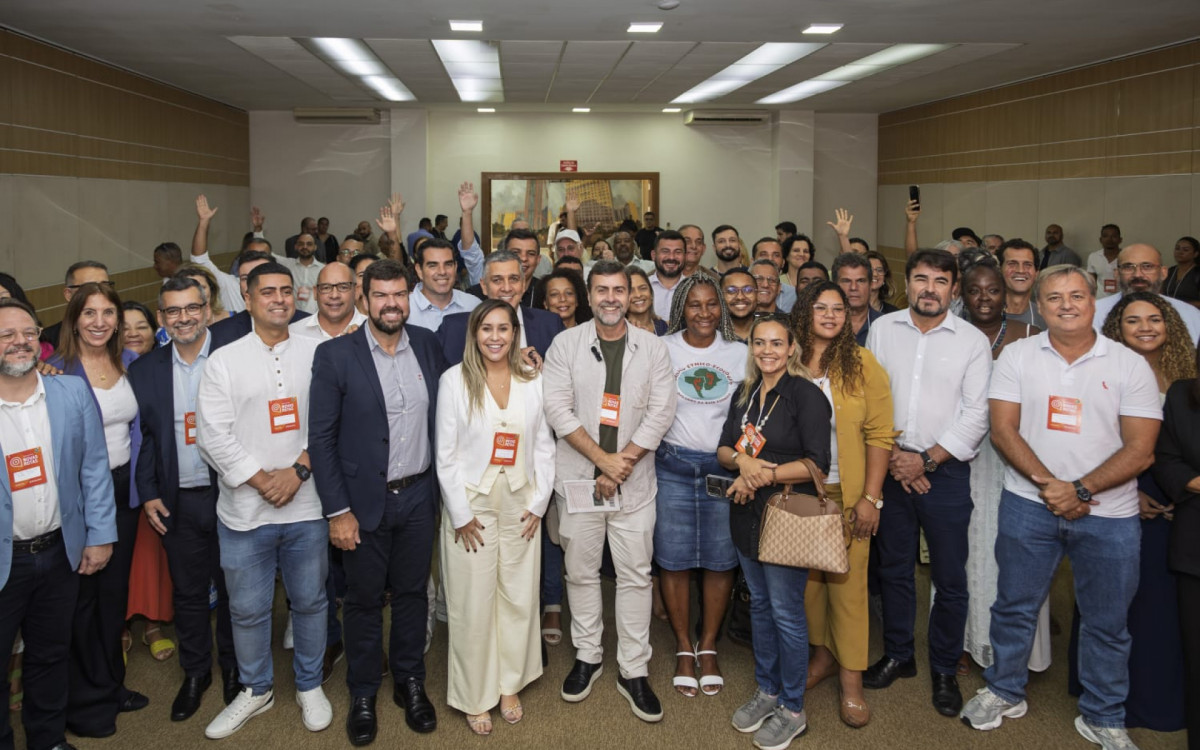 Marcelo Freixo com Prefeitos em Búzios