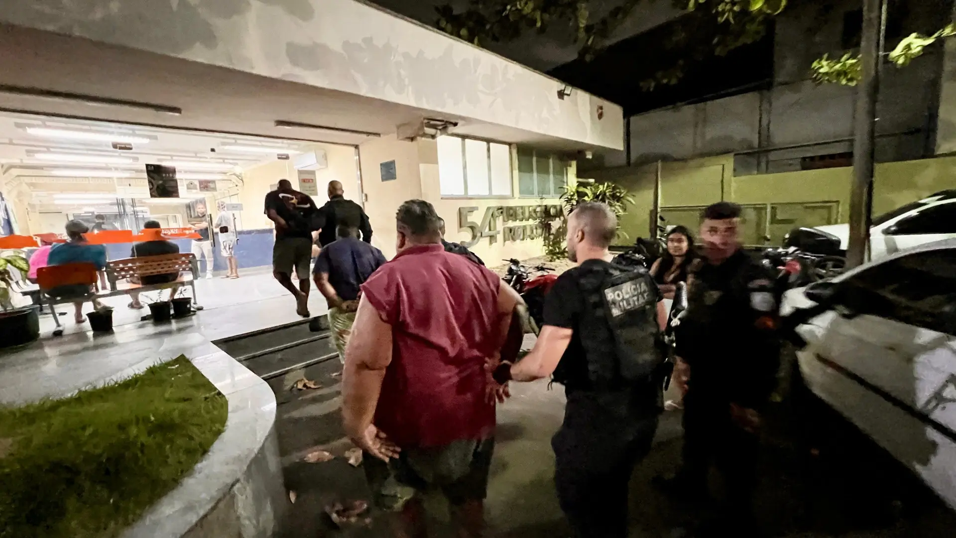 Bandidos presos por clonagem de veículos em Belford Roxo