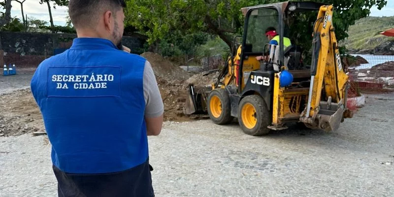 Secretário nas obras de Revitalização da Avenida Almirante Barroso