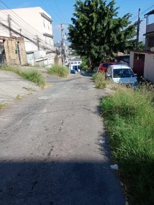 Rua Aragarças está esquecida