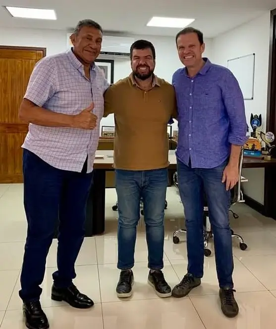 Zito e André Lazaroni visitam prefeito de Macaé