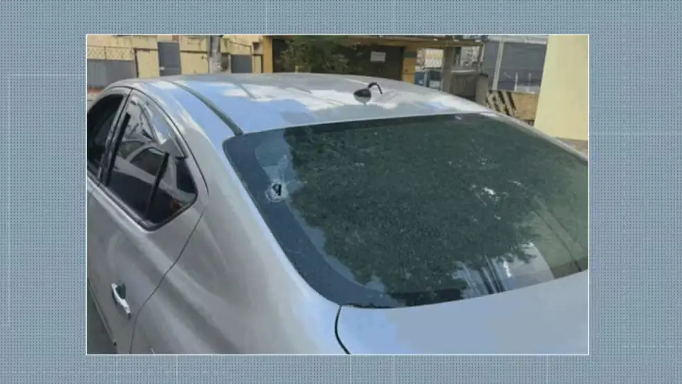 Carro baleado