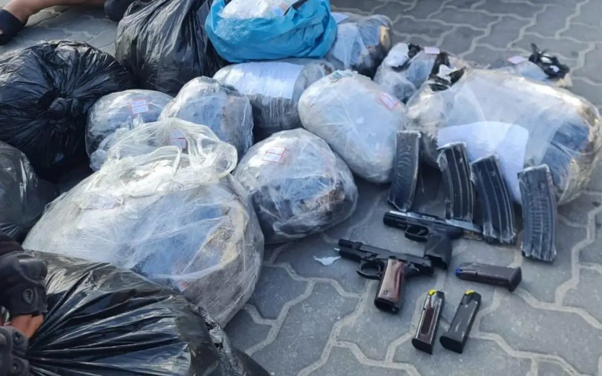 Mulher é presa com 80kg de drogas