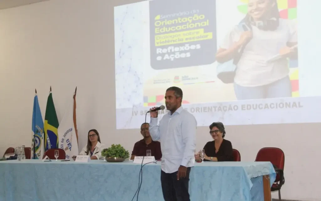 Encontro sobre violência escolar