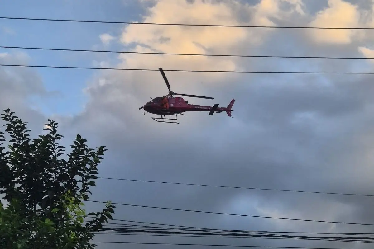 Helicóptero dos bombeiros