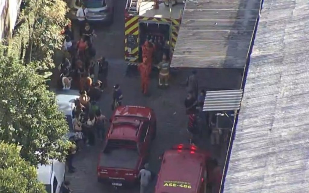 Incêndio em Galpão Comercial do Anil