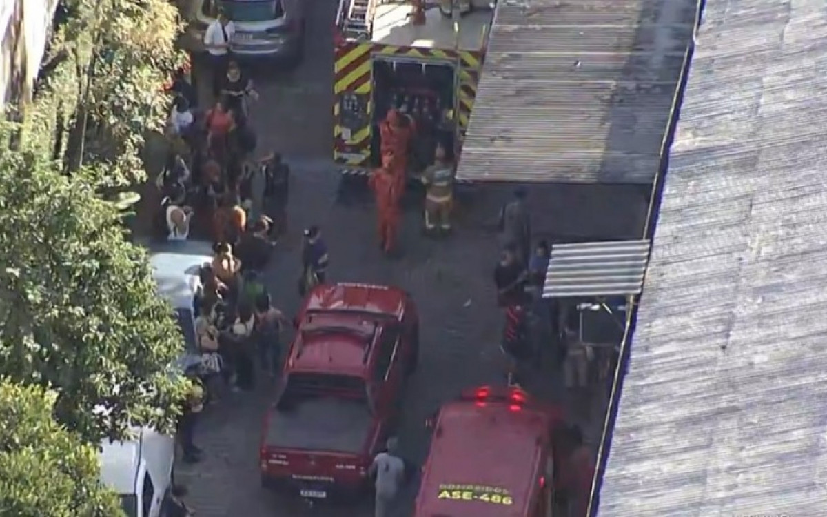 Incêndio em Galpão Comercial do Anil