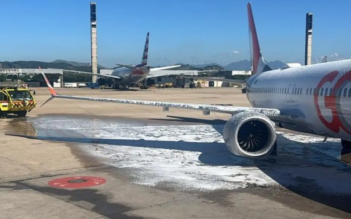 Incêndio no trem de pouso no Aeroporto do Galeão.