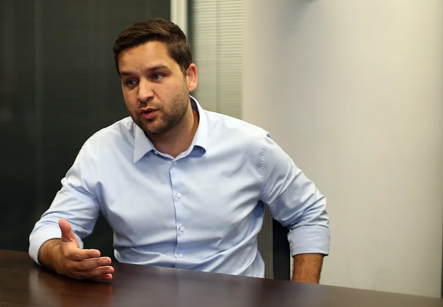 Thiago Pampolha renuncia