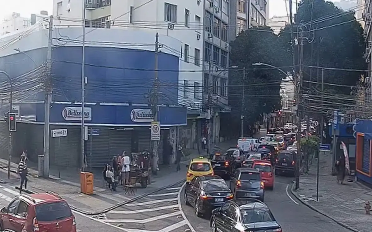 transito interditado na tijuca