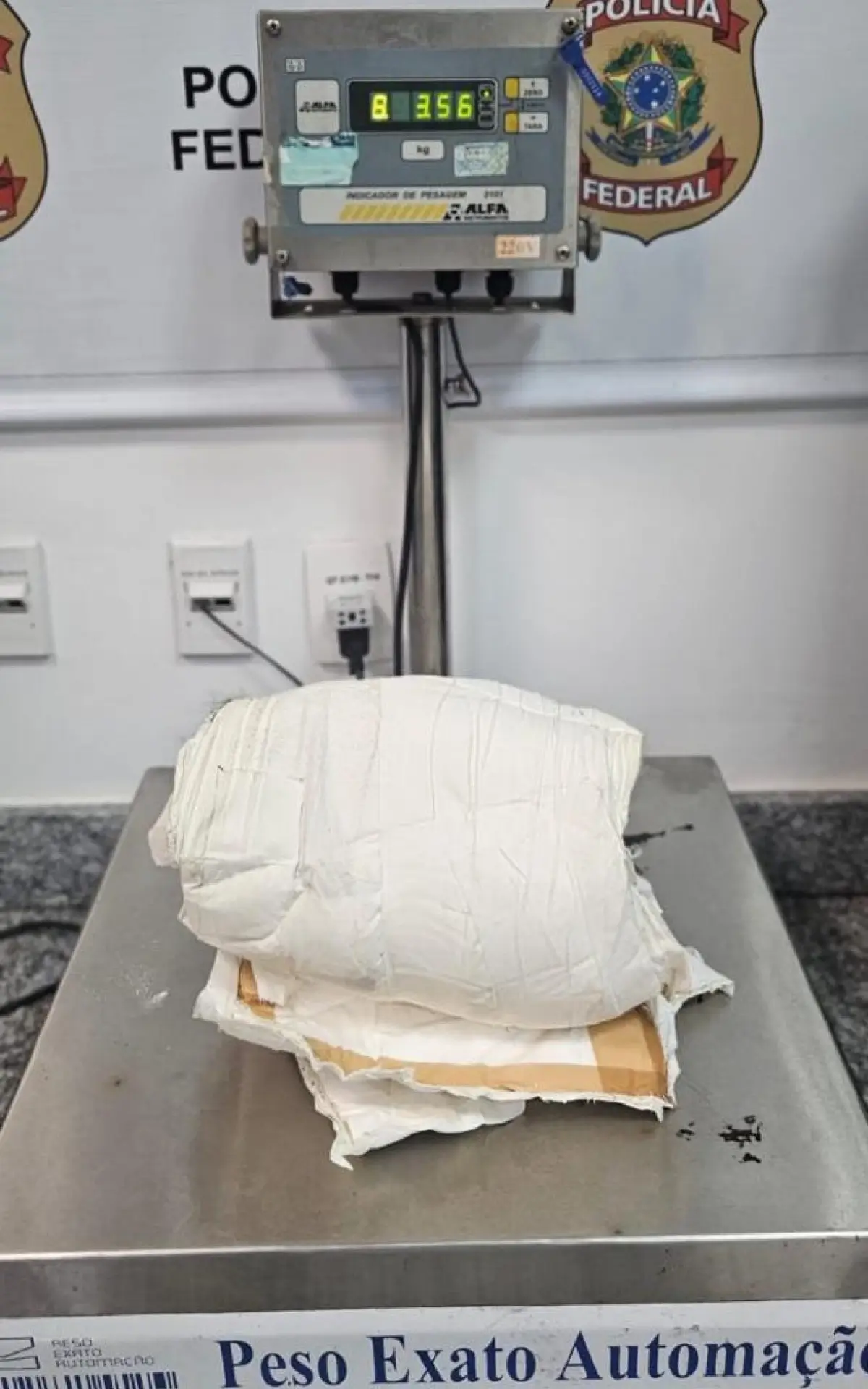 3,5 kg de cocaína no Aeroporto do Galeão