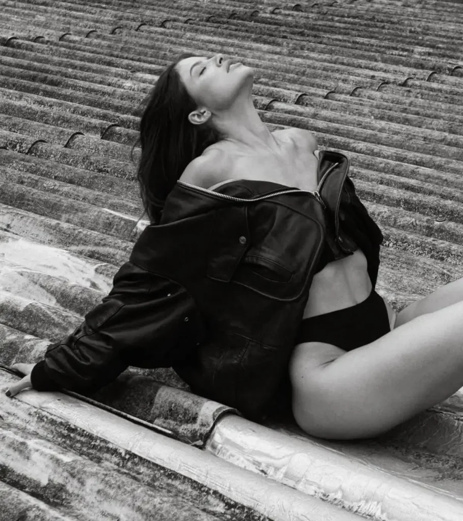 Agatha Moreira de calcinha