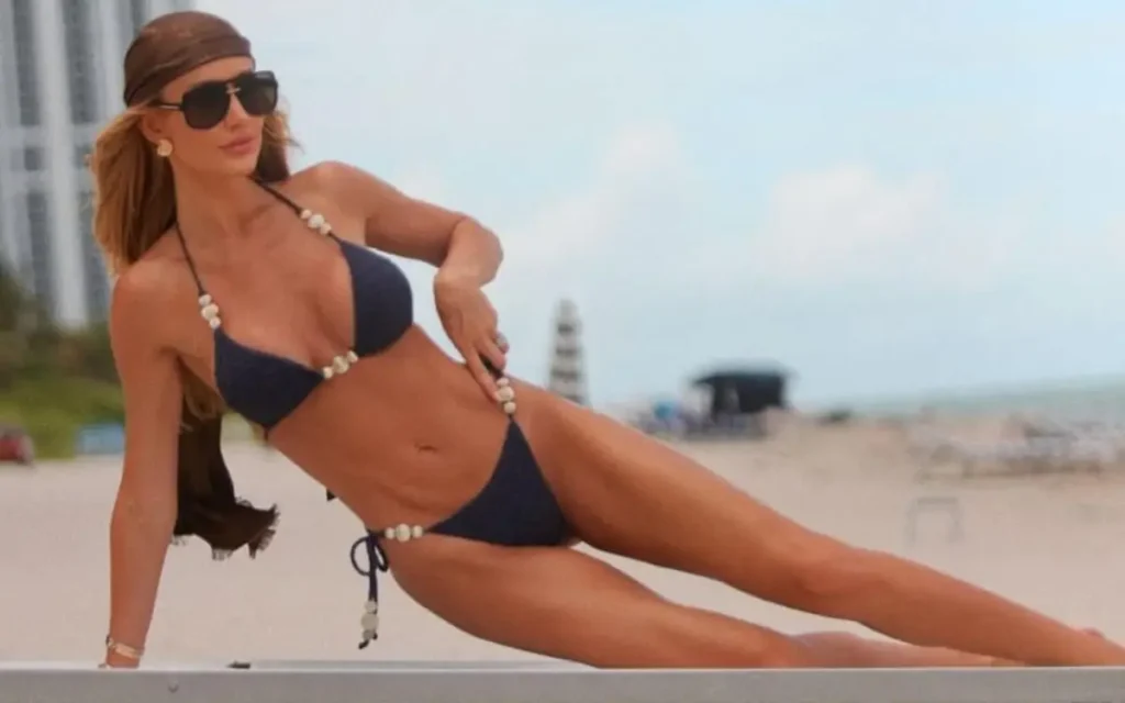 Ana Paula Siebert de biquíni