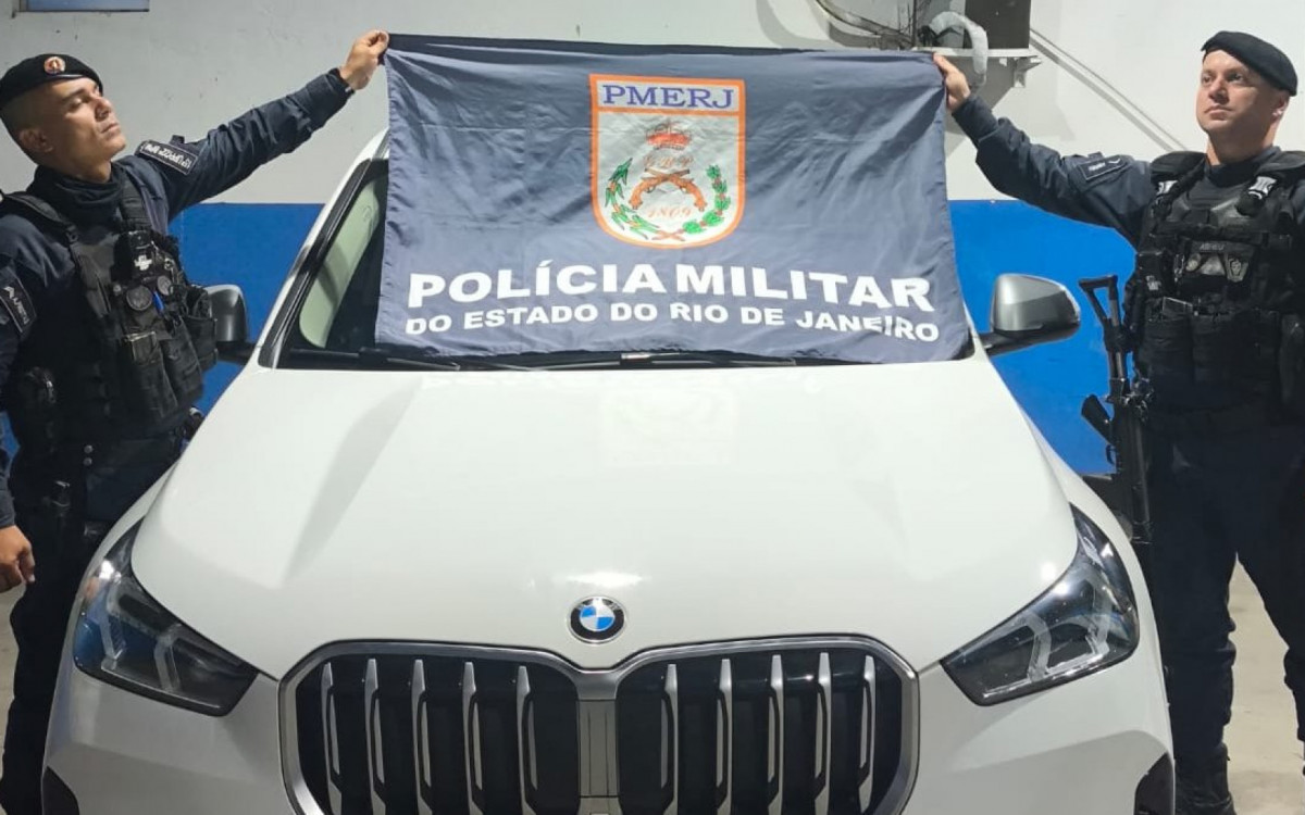 Carro de luxo roubado em Benfica