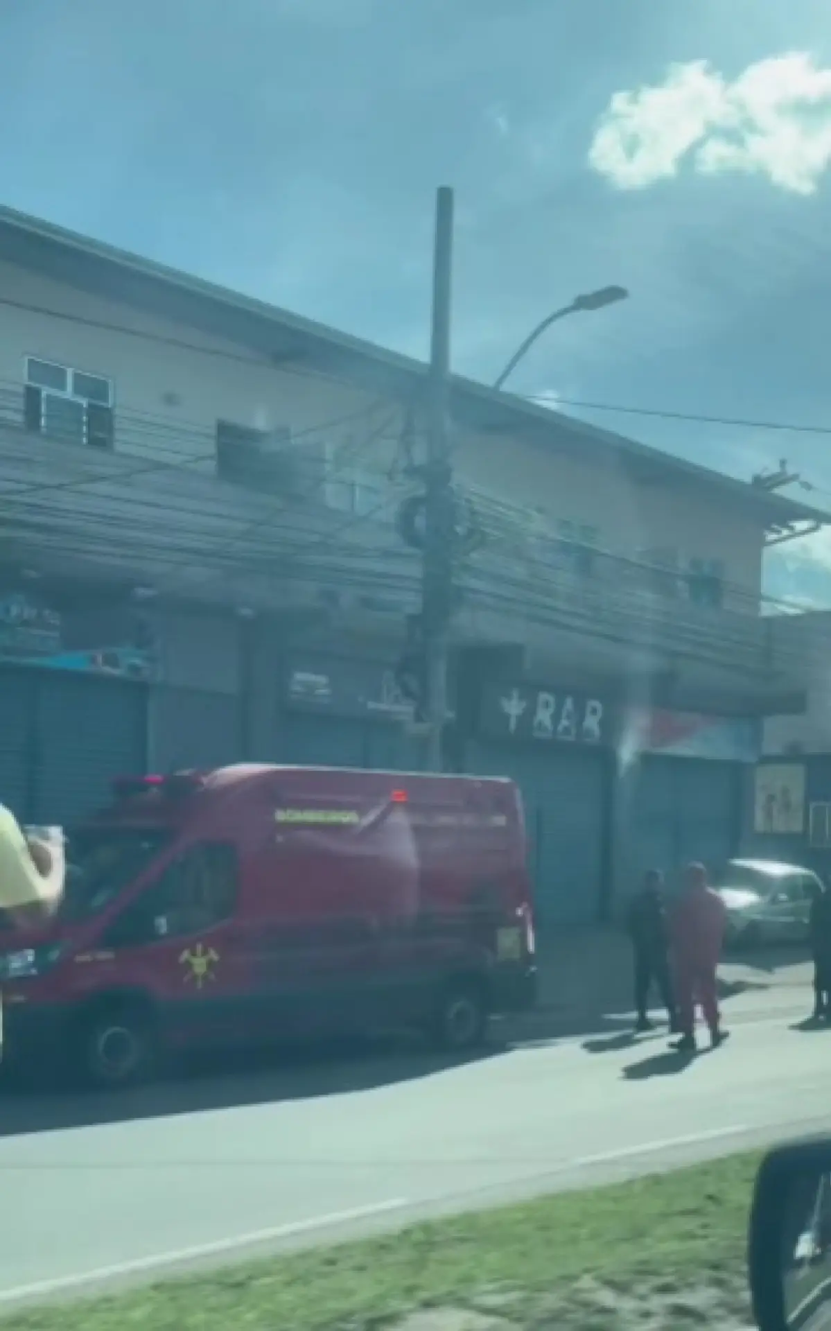 Corpo de bombeiros foi acionado